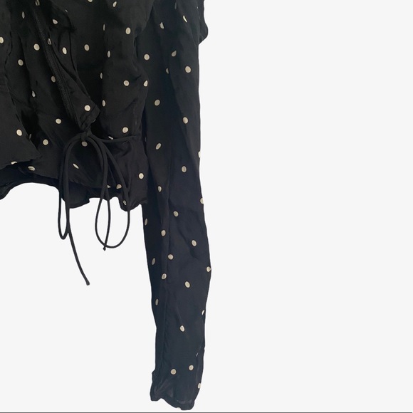 H&M TREND Off-the-Shoulder Wrap Cropped Blouse - Picture 4 of 7